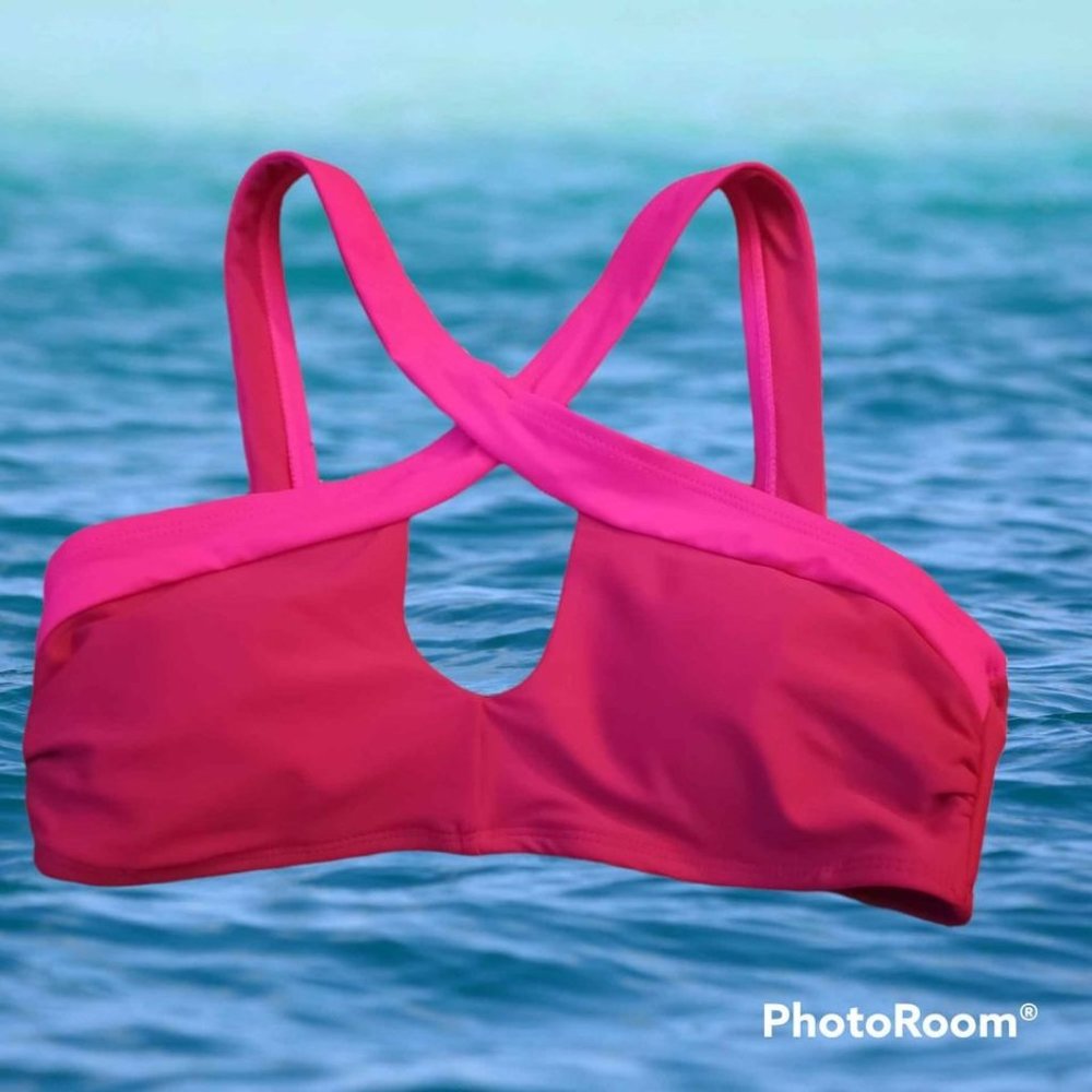 NEW Women's Juniors Crossover Bralette Swim Top size S (3-5)